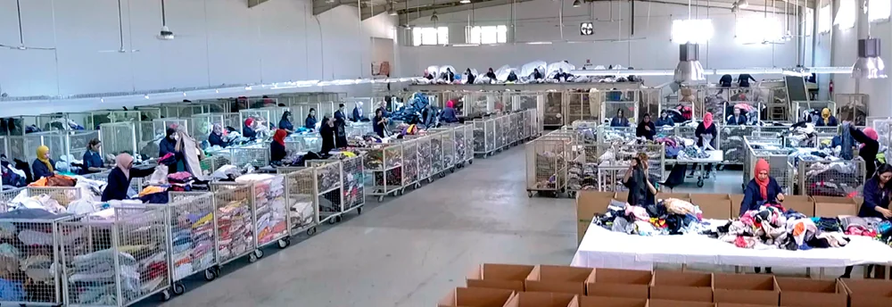 Fripe — sorting and grading industrial cotton wipers for bulk supply